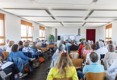 Dr. Gunther Schmidt in Aktion